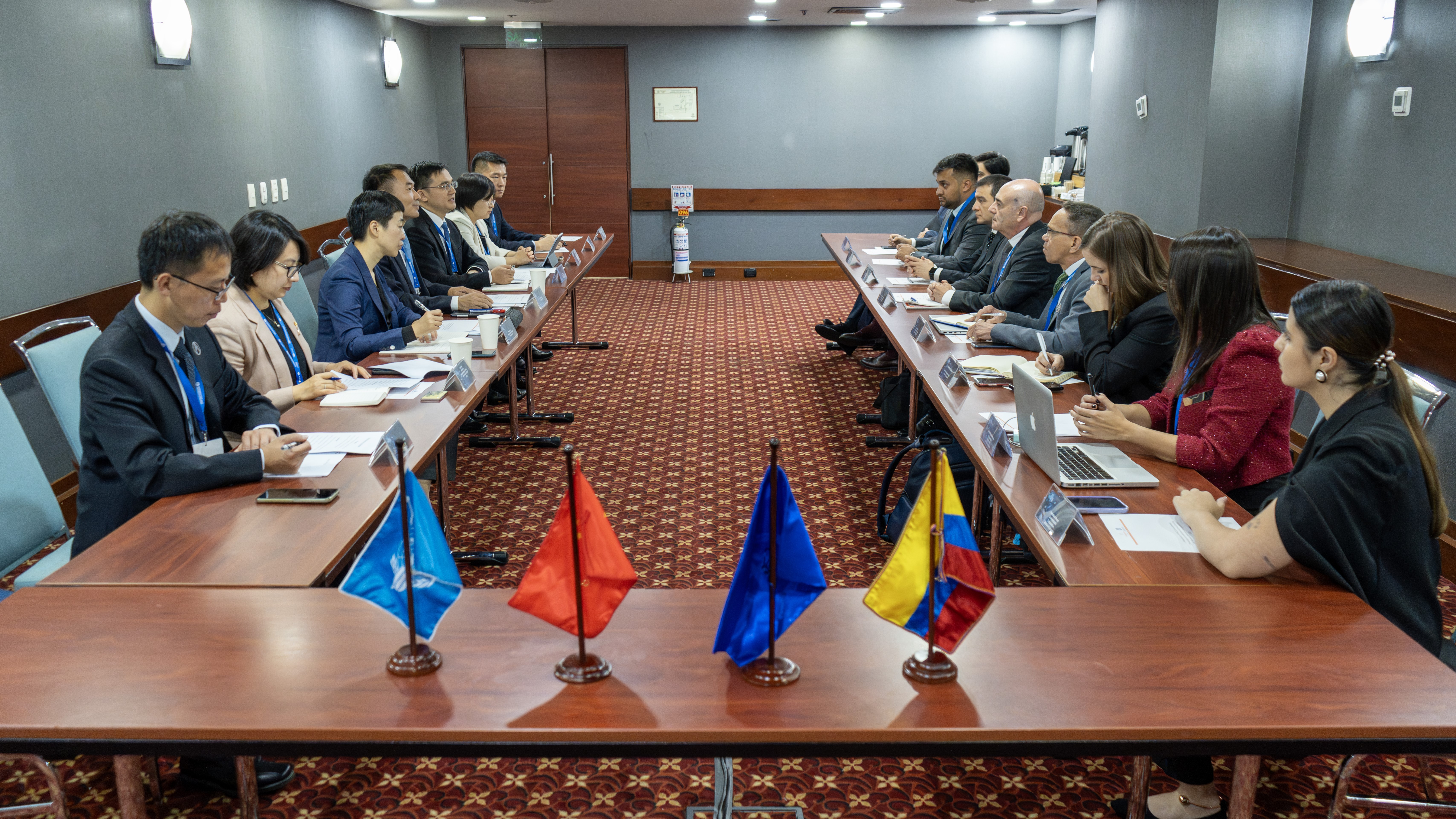 Colombia y China avanzan en hacer realidad una ruta aérea desde y hacia Beijing